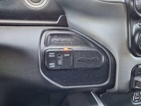 Used 2024 RAM 2500 Big Horn AWD/4WD image 25