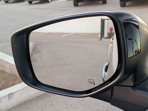 Used 2025 Subaru Outback Premium image 25