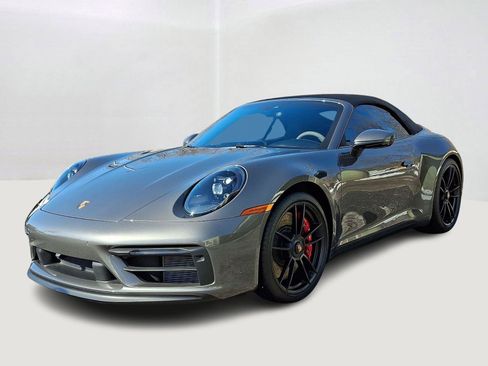 Used 2022 Porsche 911 Carrera 4 GTS AWD/4WD image 3