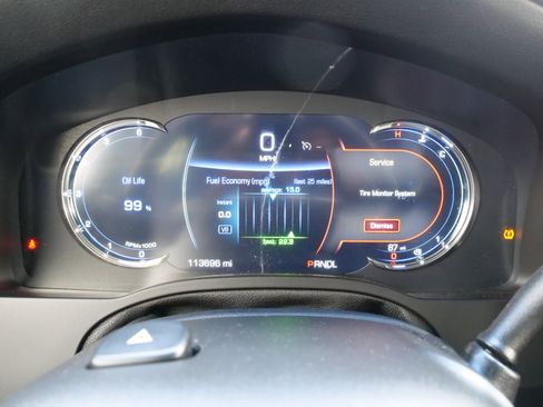 Used 2018 Cadillac Escalade ESV Premium Luxury image 26