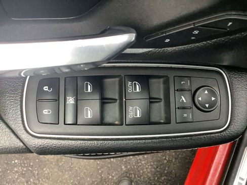 Used 2022 RAM 1500 Laramie image 26