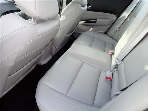 Used 2020 Acura TLX image 8