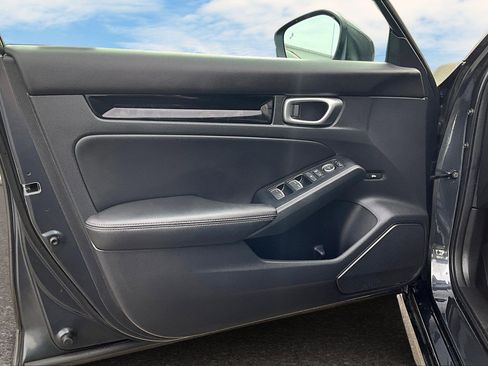 Used 2024 Honda Civic Touring image 12