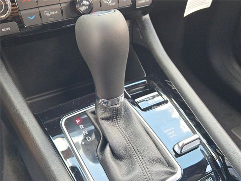 New 2026 Jeep Compass Latitude image 30