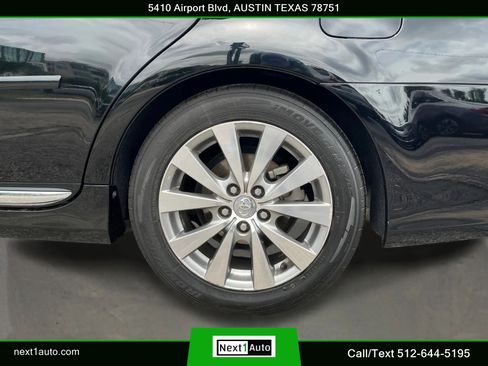 Used 2011 Toyota Avalon Limited FWD image 40