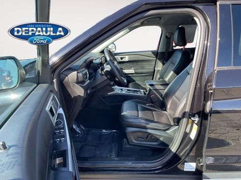 Used 2023 Ford Explorer XLT w/ Equipment Group 202A AWD/4WD image 11