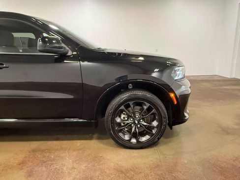Used 2025 Dodge Durango GT AWD/4WD image 31