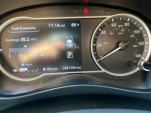 Used 2020 Nissan Kicks SV FWD image 17