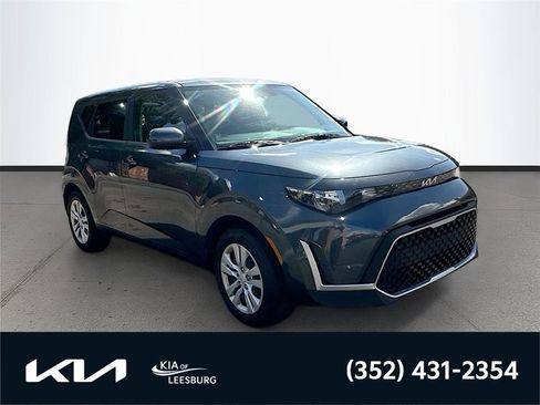 Used 2023 Kia Soul LX FWD image 1