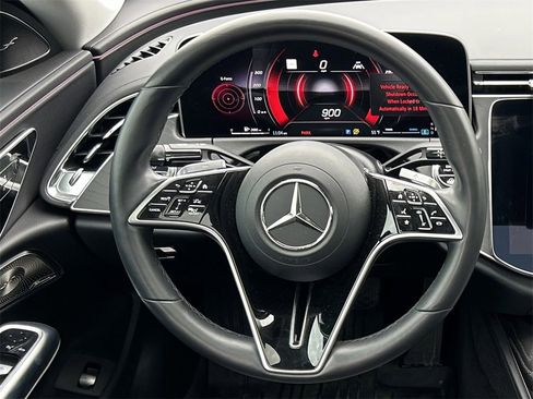 Used 2024 Mercedes-Benz E 350 4MATIC Sedan image 44