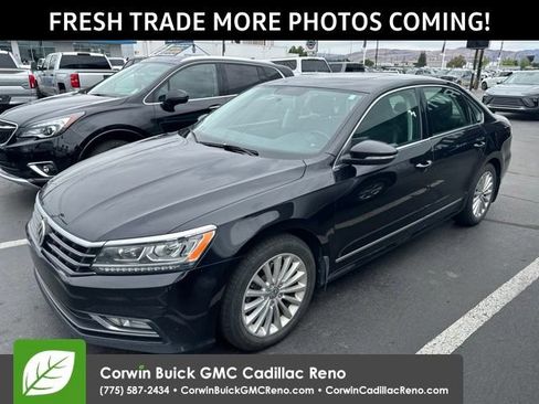 Used 2017 Volkswagen Passat 1.8T SE FWD image 3