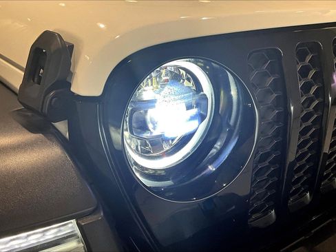 Used 2023 Jeep Wrangler Unlimited w/ Cold Weather Group AWD/4WD image 32