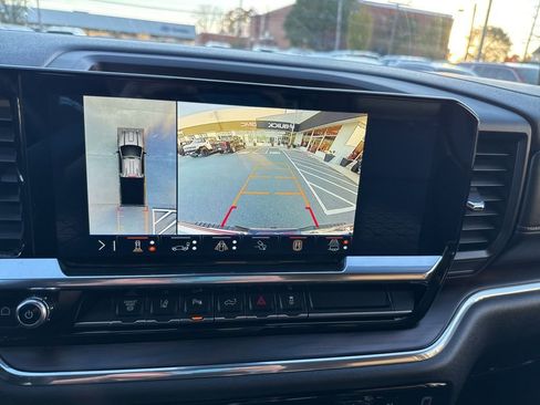 Used 2024 GMC Sierra 3500 SLT w/ SLT Premium Package image 18