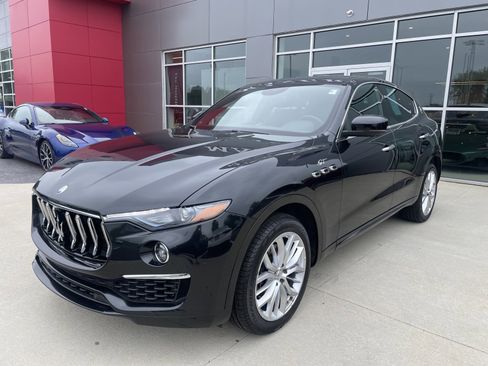 Used 2022 Maserati Levante GT image 5