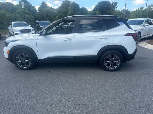 Used 2024 Kia Seltos S FWD image 3