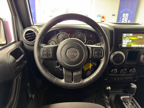 Used 2017 Jeep Wrangler Unlimited Sport w/ Max Tow Package AWD/4WD image 28