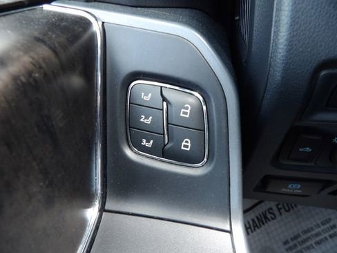 Used 2022 Ford F150 Lariat AWD/4WD image 26