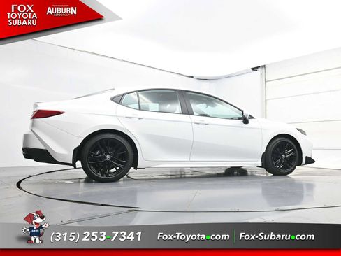 Used 2025 Toyota Camry SE w/ Convenience Package FWD image 24