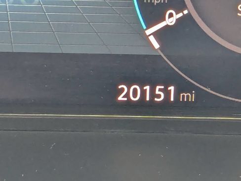 Used 2025 Volkswagen Atlas SE FWD image 16