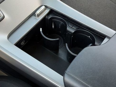 Used 2022 Hyundai Palisade SE image 32