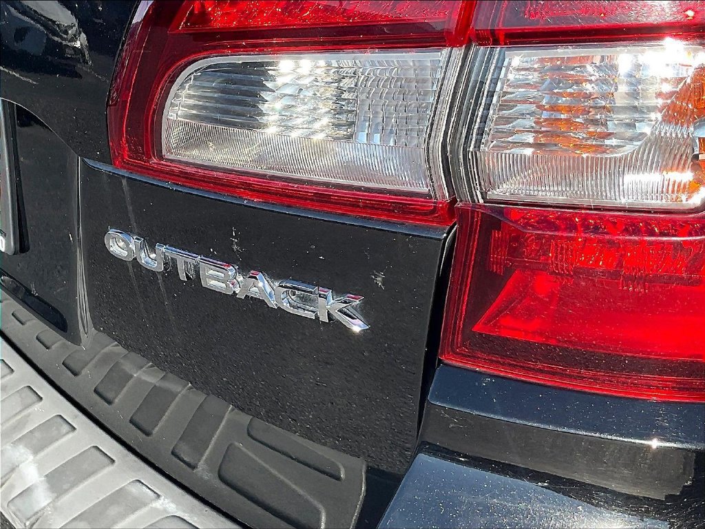 Used 2018 Subaru Outback 2.5i Limited AWD/4WD image 22