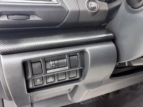 Used 2020 Subaru Crosstrek 2.0i Premium image 15