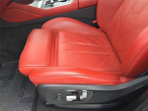 Used 2023 BMW XM w/ M Driver's Package AWD/4WD image 17