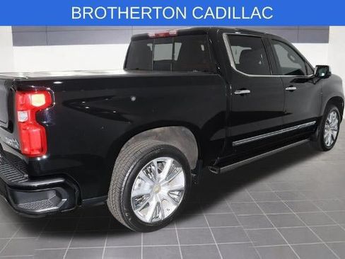 Used 2023 Chevrolet Silverado 1500 High Country w/ Technology Package AWD/4WD image 9