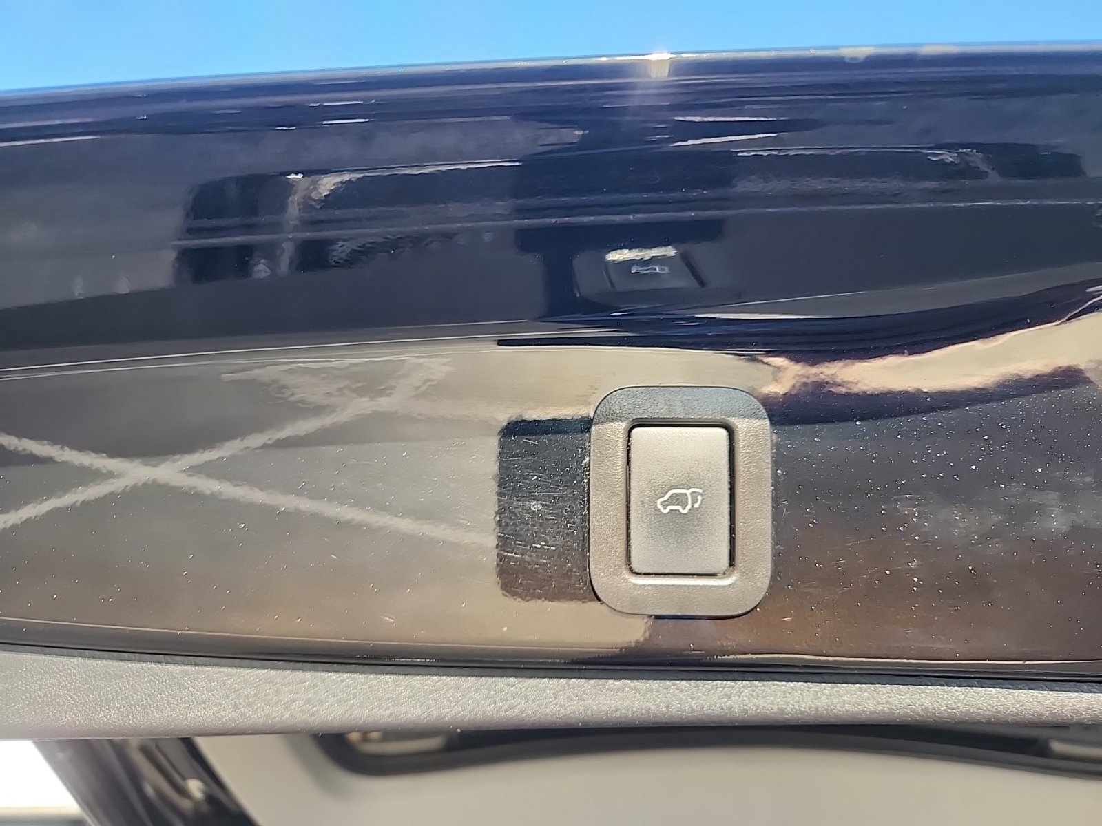 Used 2019 Toyota Highlander XLE AWD/4WD image 40