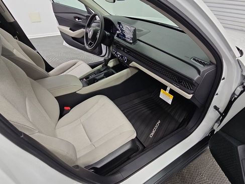 New 2026 Honda Accord LX image 33