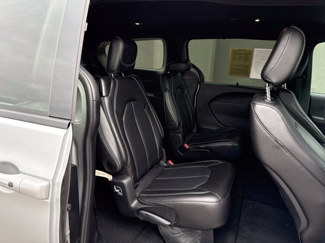 Used 2026 Chrysler Pacifica Select w/ S Appearance Package FWD image 12
