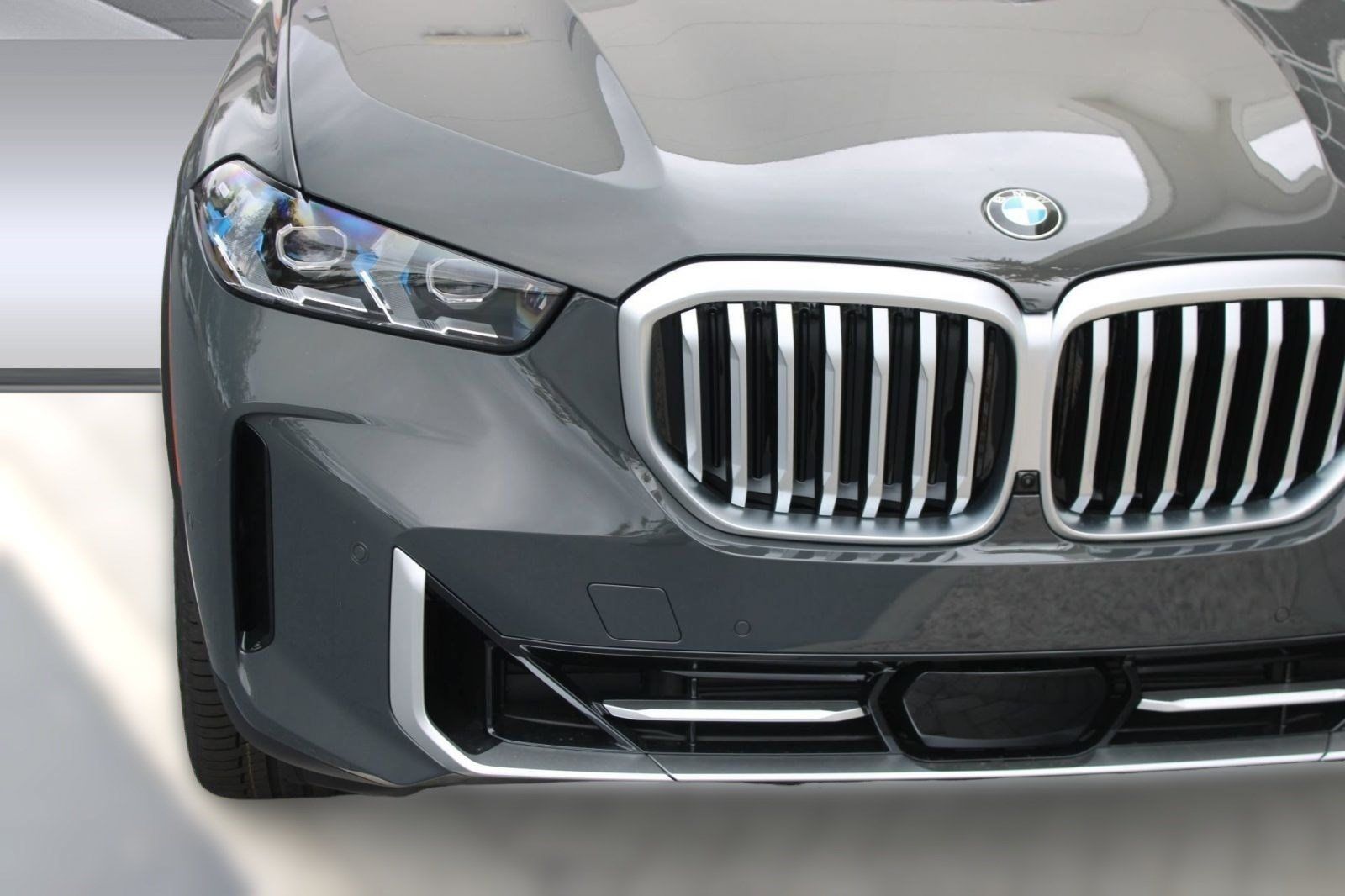 Used 2026 BMW X5 sDrive40i RWD image 12