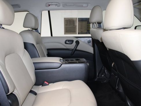 Used 2024 INFINITI QX80 Premium Select w/ Cargo Package AWD/4WD image 32