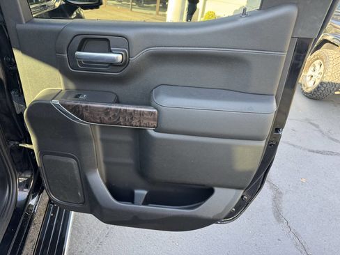 Used 2021 GMC Sierra 1500 Denali w/ Denali Ultimate Package image 16