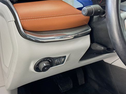 Used 2022 Jeep Compass Limited image 17