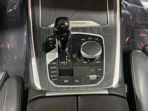 Used 2022 BMW X7 xDrive40i image 17