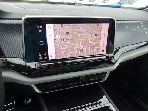 New 2025 Volkswagen Atlas Cross Sport SEL Premium R-Line image 19