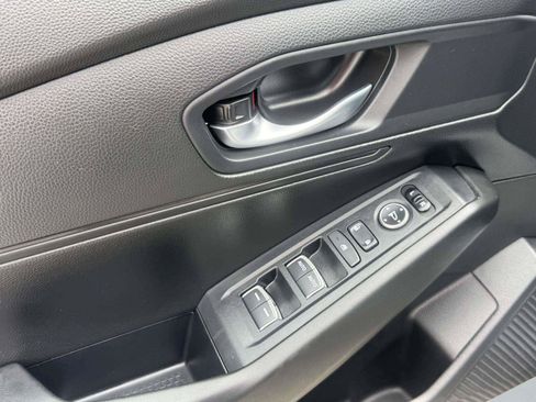 Used 2025 Honda Accord LX image 19