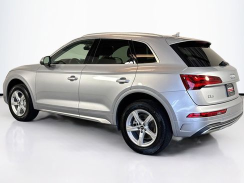 Used 2023 Audi Q5 2.0T Premium w/ Convenience Package image 7