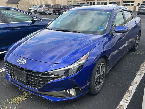 Used 2023 Hyundai Elantra Limited w/ Cargo Package FWD image 1