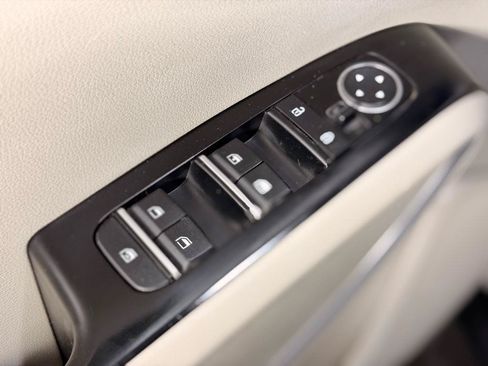 Used 2020 Kia Soul LX FWD image 29