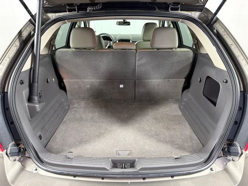 Used 2013 Ford Edge SEL FWD image 18