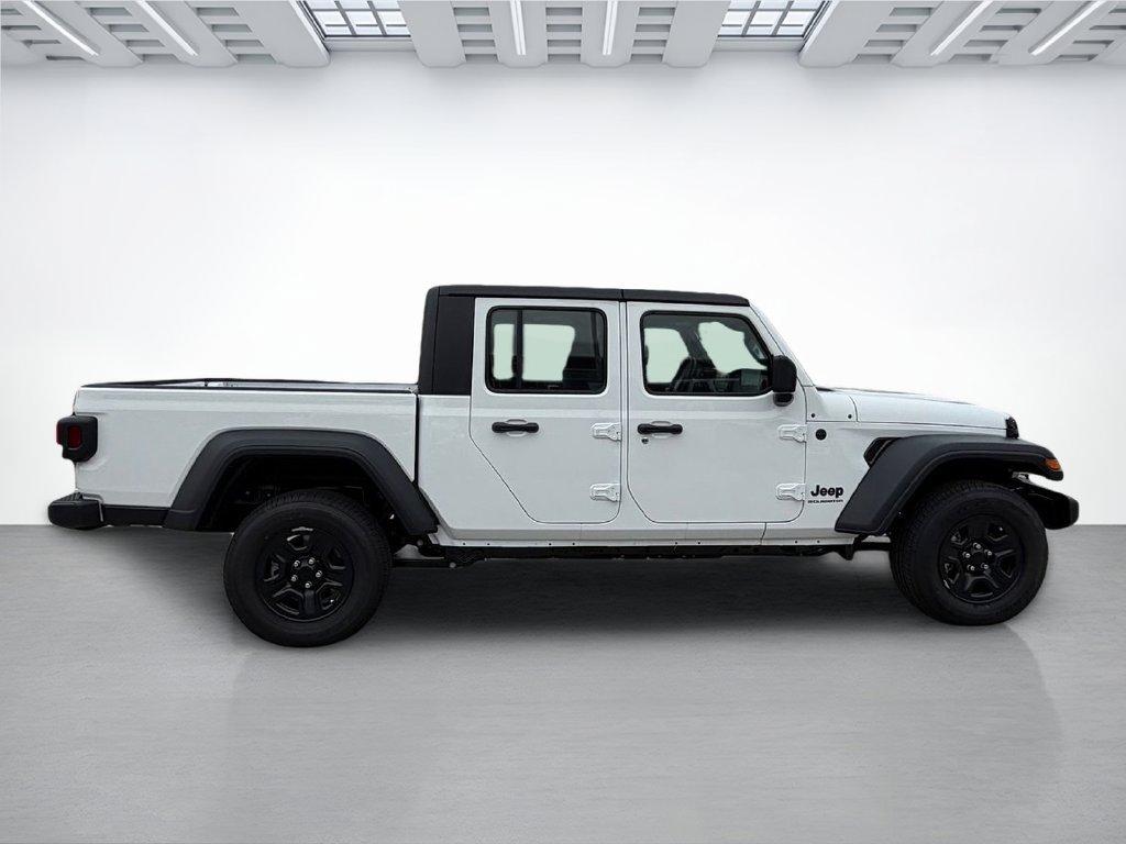New 2026 Jeep Gladiator Sport AWD/4WD image 2
