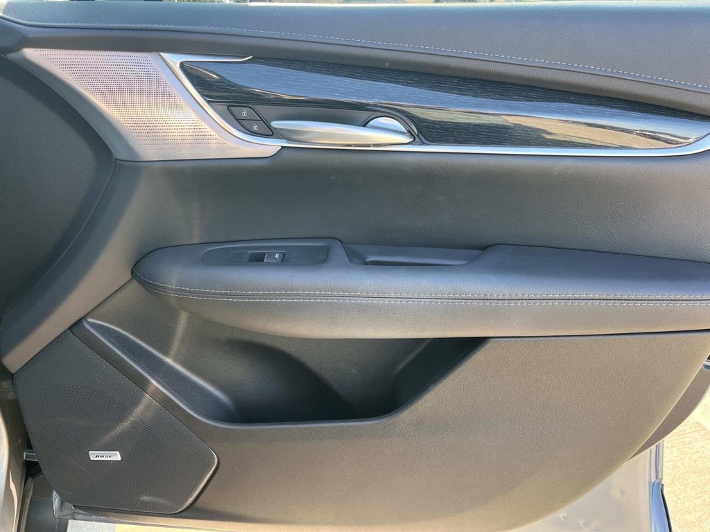 Certified 2023 Cadillac XT5 Premium Luxury w/ Technology Package FWD image 28