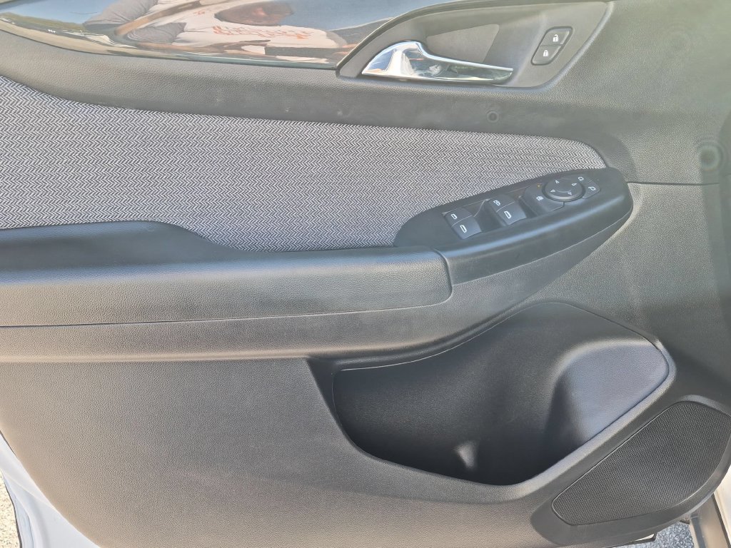 Used 2025 Chevrolet TrailBlazer LT AWD/4WD image 11