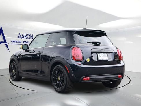 Used 2023 MINI Cooper SE FWD image 2