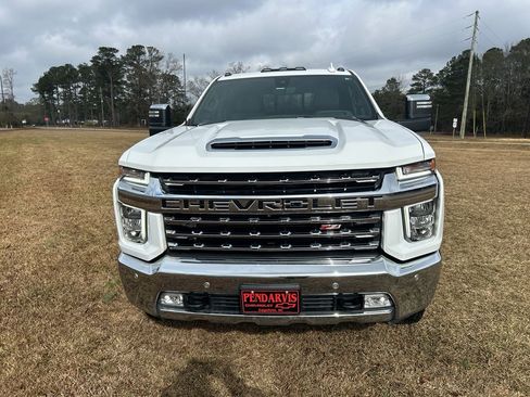 Used 2022 Chevrolet Silverado 2500 LTZ w/ LTZ Convenience Package image 3