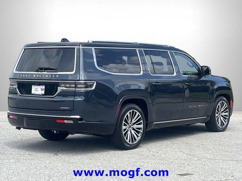 Used 2024 Jeep Grand Wagoneer L Series III AWD/4WD image 3