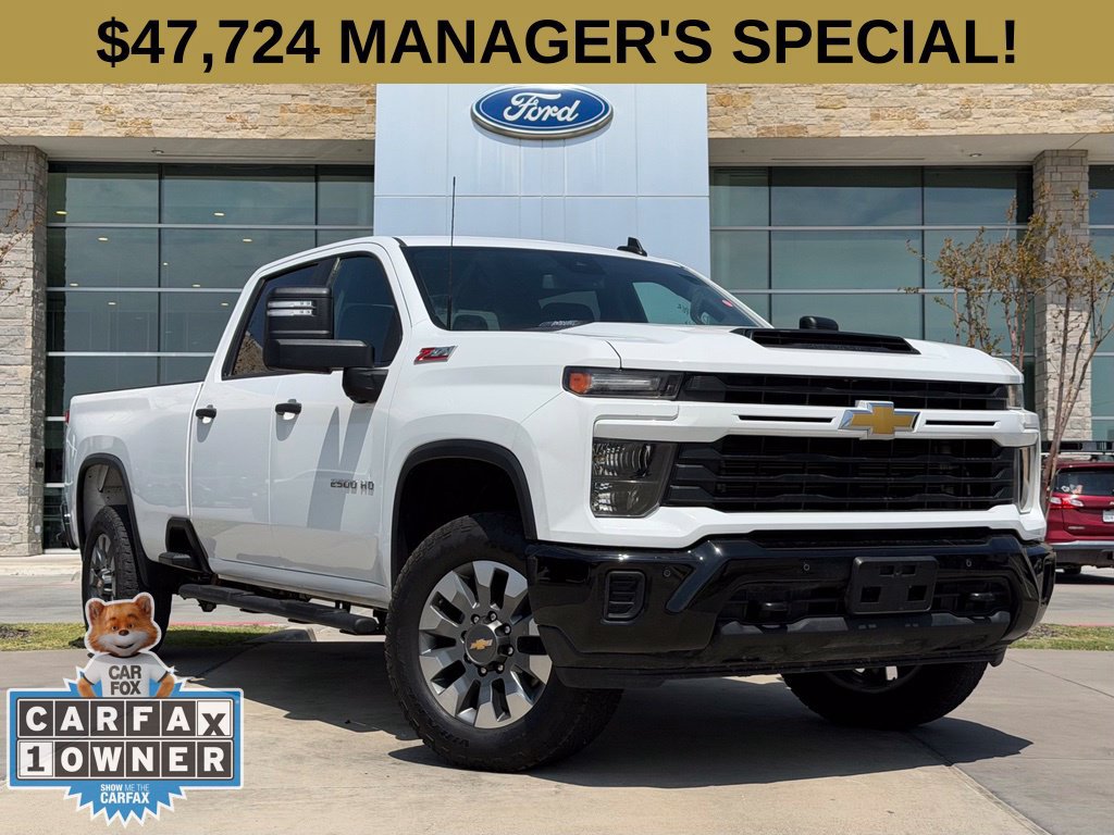 Used 2025 Chevrolet Silverado 2500 Custom w/ Custom Value Package AWD/4WD image 1