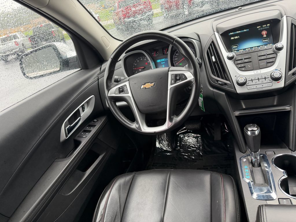 Used 2017 Chevrolet Equinox Premier FWD image 21